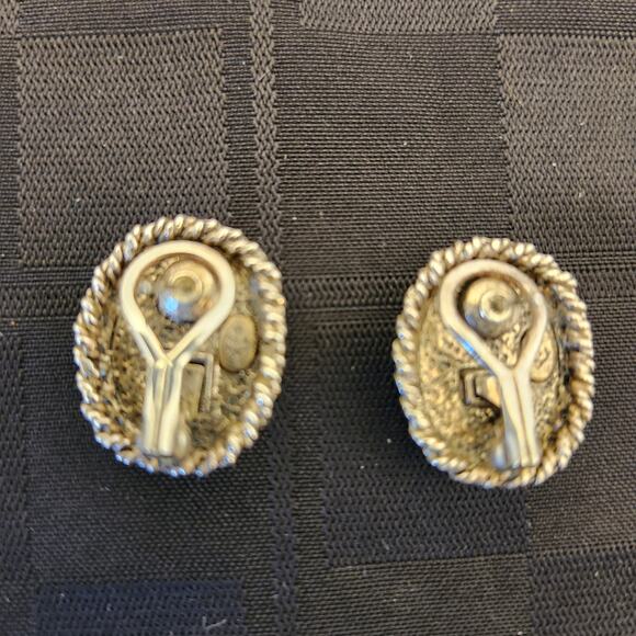 Premier Designs Vintage Lot 4 Pair Earrings Gold Tone Pierced Noah's Ark Oval - Picture 10 of 14